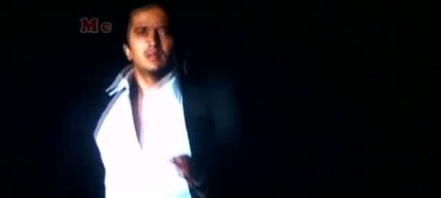 Maria . tu aici ? :| .