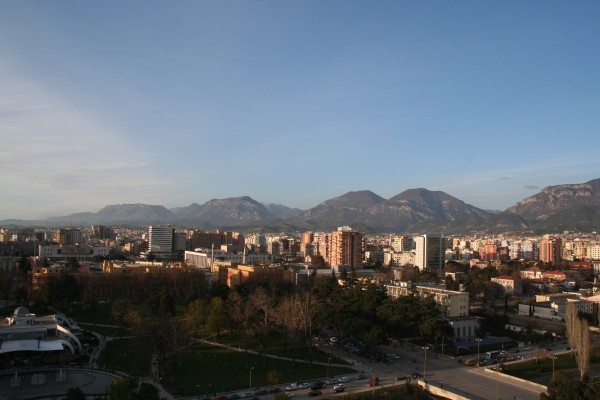 albania_tirana_skyline-1 - imagini din lume