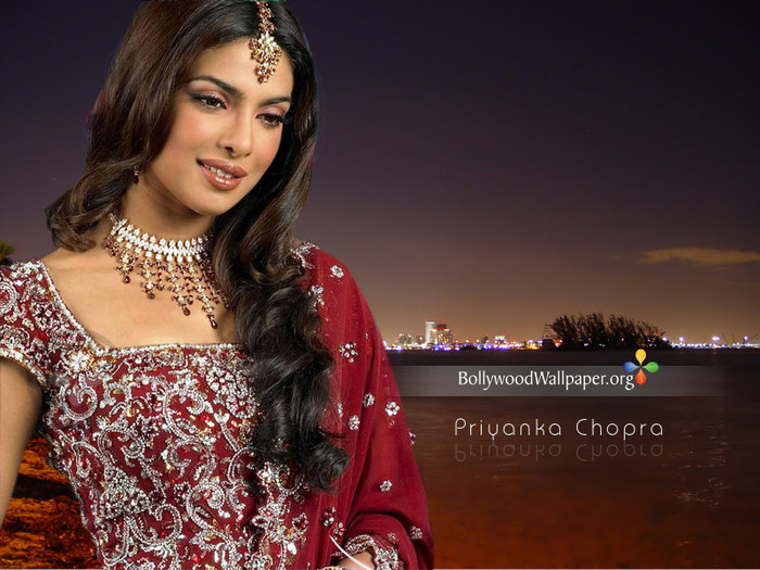 Priyanka-Chopra-Wallpaper-002