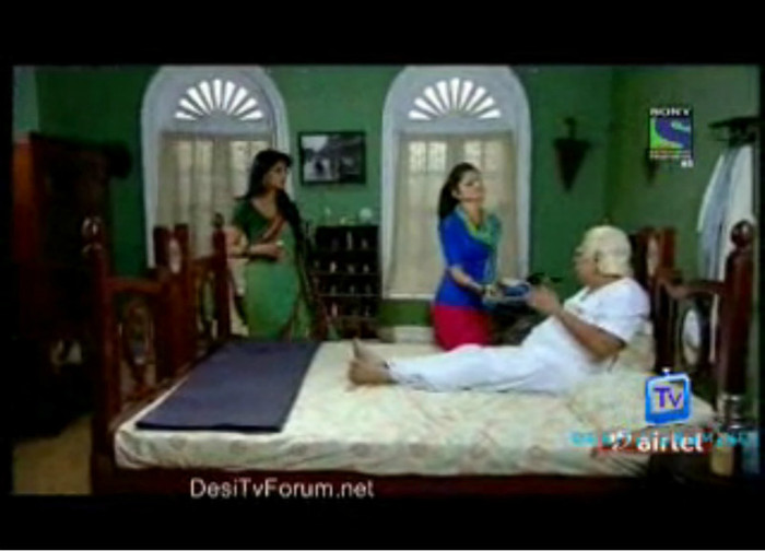 121 - Rubina Dilaik In Saas Bina Sasural