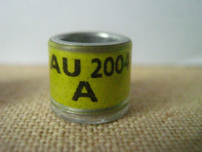 AU 2004 A