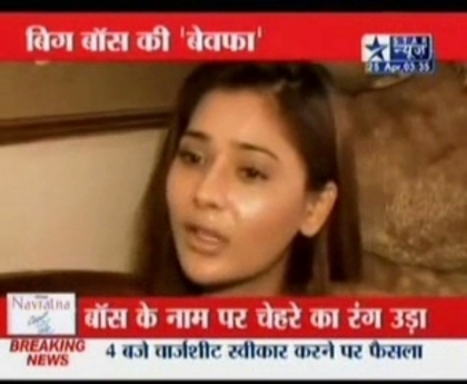 00_03_45 - sara khan16