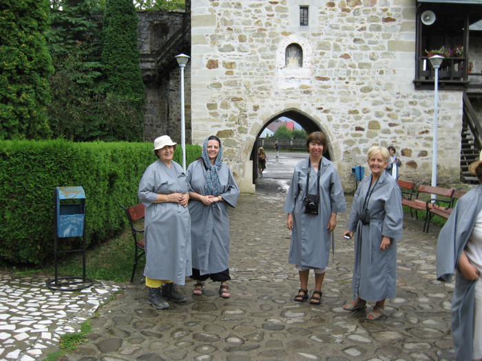 o tinuta pioasa