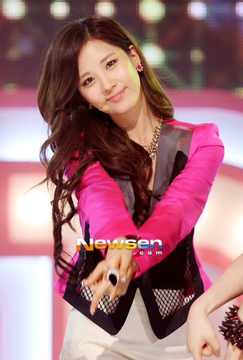 tumblr_m43795peAd1r4bdxzo3_500 - Seohyun o