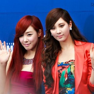 TiffSeo :x . [Tiffany & Seohyun]