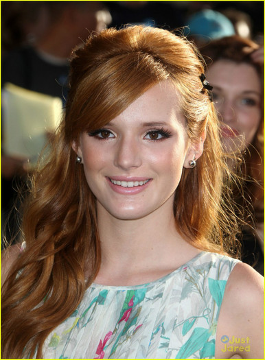 bella-thorne-odd-life-premiere-07 - Bella Thorne The Odd Life of Timothy Green Girl