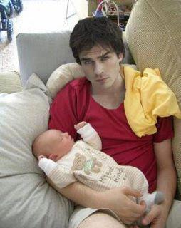 ha! ha! ce amuzant macar sunt un tata bun - The vampire diaries banda 2