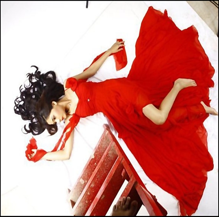 ` Shona (8) - xq -          Sara Khan - xq