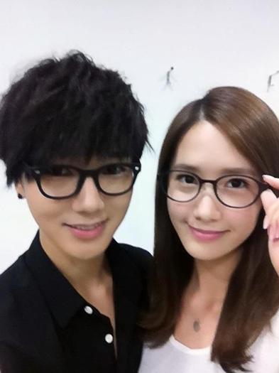 386990_437078433000094_1389184943_n_large - Yoona x