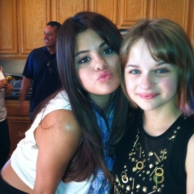 normal_joey3 - xX_Birthday Party for Joey King