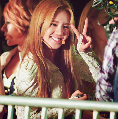 Dancing Machine <3 . - Hyoyeon - Dancing Queen