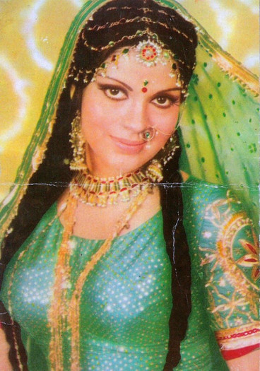 Zeenat_Aman_1259903690_3