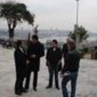 ezel-689759l-thumbnail_gallery