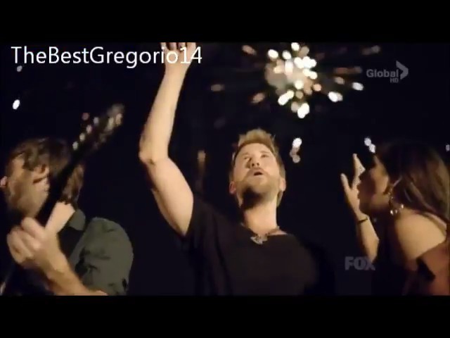bscap0082 - xX_Teen Choice Awards 2012 - Singing Happy Birthday to Selena