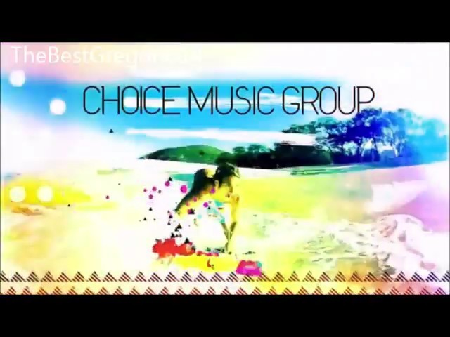 bscap0091 - xX_Teen Choice Awards 2012 - Singing Happy Birthday to Selena