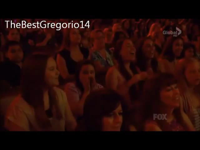bscap0227 - xX_Teen Choice Awards 2012 - Singing Happy Birthday to Selena