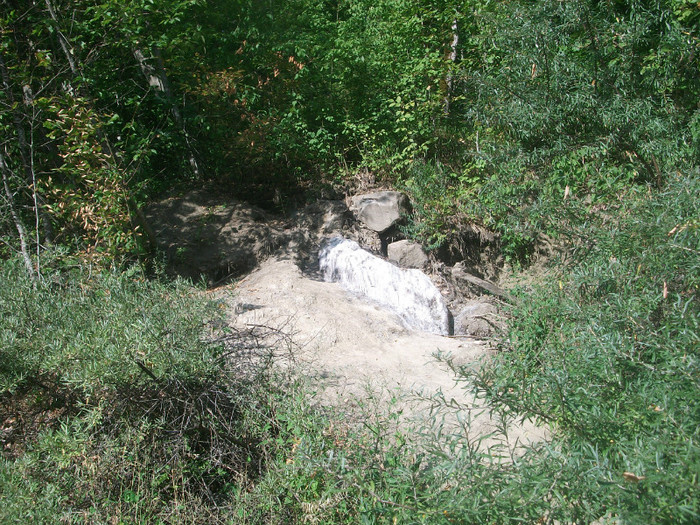 stanca de sare langa un lac cu apa dulce - Mini concediu  1