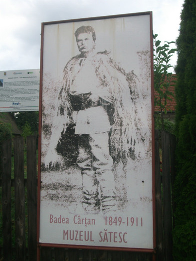 MUZEUL SĂTESC BADEA CÂRŢAN