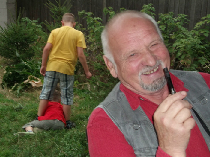 DOI SE BAT AL TREILEA CASTIGA