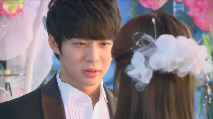 nx647 - Rooftop Prince