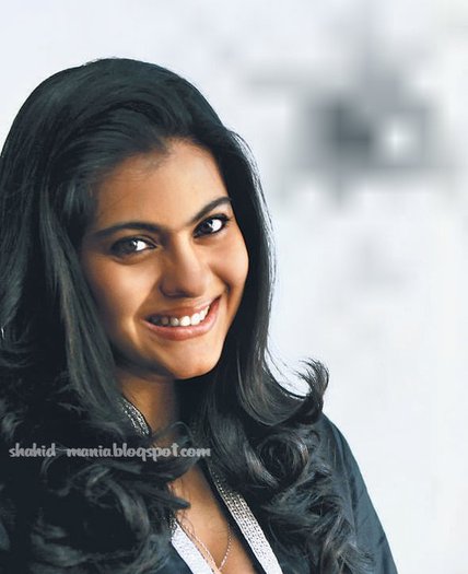 163674_475530392321_2443715_n - Kajol Devgan