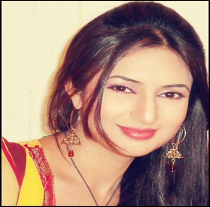 ` Divya - xq -       Divyanka Tripathi - xq