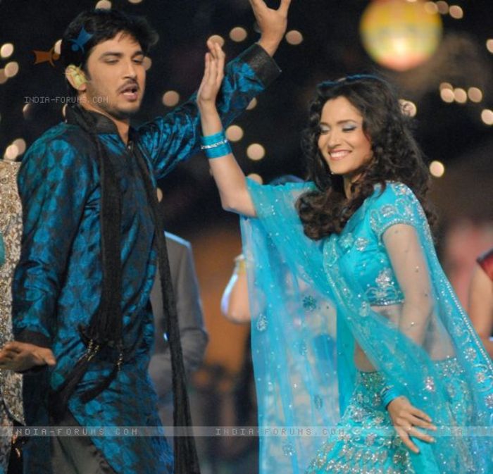 198351-ankita-lokhande-sushant-singh-rajput-performing-in-sanskar-laxm