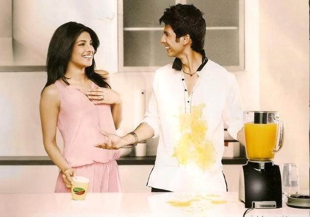 Shahid-Kapoor-and-Priyanka-Chopra - Fotografie de coperta