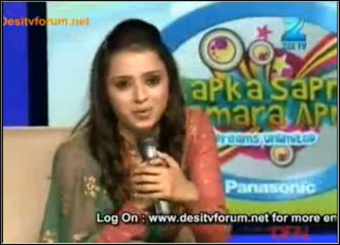 8-vert - PARUL CHAUHAN NEW