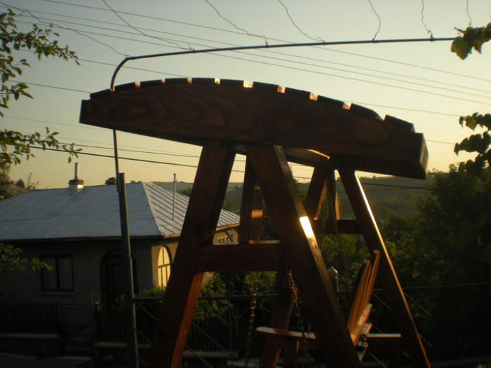 DSCN4894 - Balansoar din lemn elegant