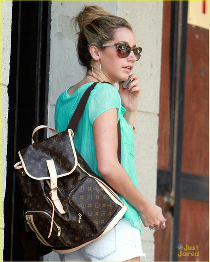 tisdale-bun-pretty-03 - Ashley Tisdale Has A Love Hate Relationship with Ballet
