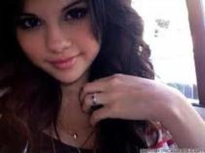 79129111_VAWGXMS - Selena Gomez