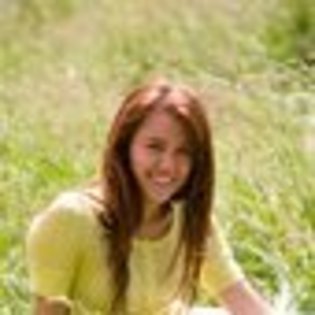 miley-cyrus-612266l-thumbnail_gallery