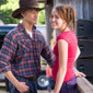 hannah-montana-the-movie-785113l-thumbnail_gallery - Miley Cyrus