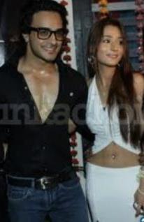 392333_170229796401963_1035246550_n - xxSara Khan si Angad Hasijaxx