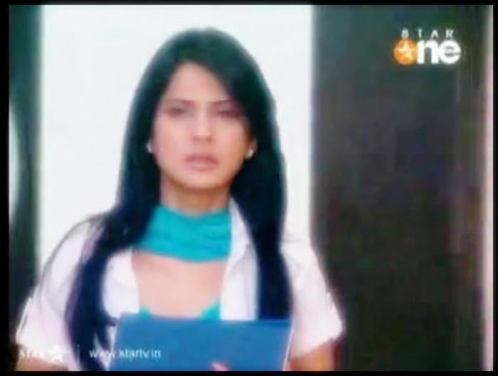 69242_382463885124754_147661028_n - x-Jennifer Winget 4-x