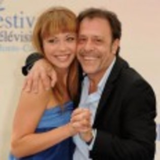 Dounia_Coesens_1281382899_1