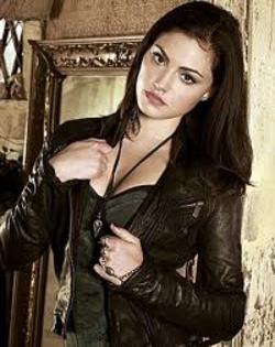 Phoebe Tonkin - Concurs H2o