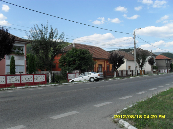 Otelu Rosu August 2012 025