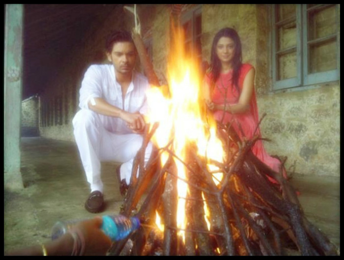 555600_10151029952069798_884652750_n - x-Jennifer Winget 4-x