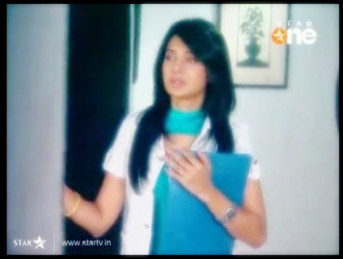 558714_382467755124367_957892220_n - x-Jennifer Winget 4-x