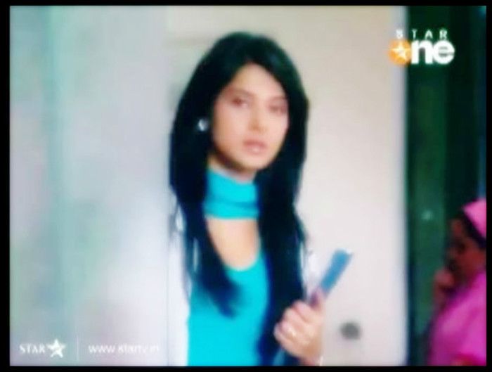 578079_382466125124530_1721722721_n - x-Jennifer Winget 4-x