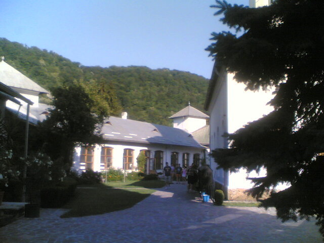 29072012(067) - Mi-am rupt din putinul meu timp liber pt a vizita Cheile Sohodolului-Manastirea Tismana-Manastirea L