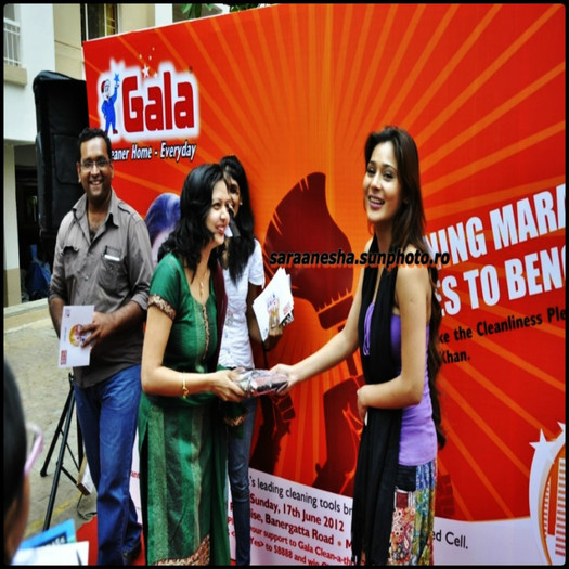 269328_435209409834760_799154125_n - Sara Khan at Gala Clean A Thon