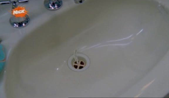 vlcsnap-00144 - Caps - Epi 01 S3 H2O