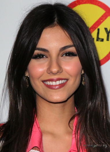 007 - Victoria Justice