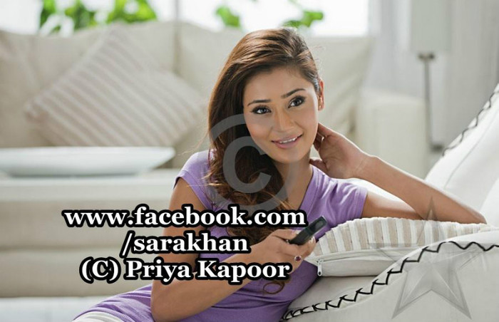 425174_221004477994827_307356112_n - sara khan photoshoot