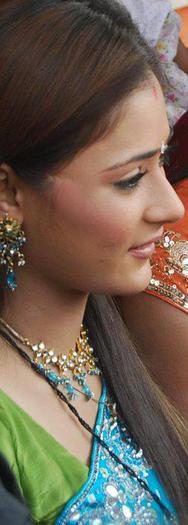 383022_169222576506351_500822818_n - sara khan in sapna babul ka bidaai