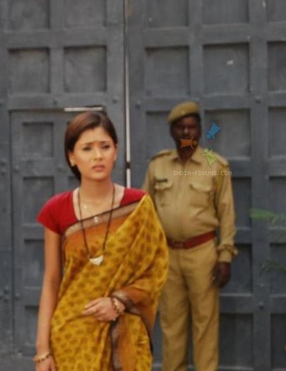 385431_169221013173174_412649875_n - sara khan in sapna babul ka bidaai