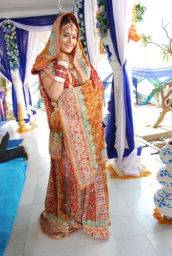 386999_169216819840260_185979422_n - sara khan in sapna babul ka bidaai